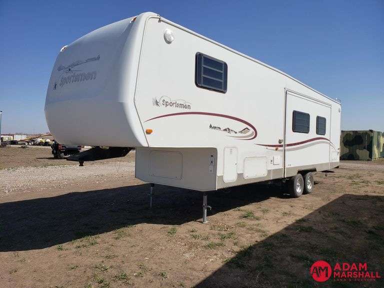 2004 KZ Sportsmen 5th Wheel Camper Adam Marshall Land & Auction, LLC