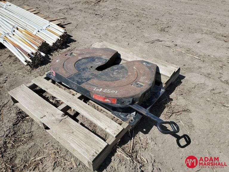 Fifth Wheel Hitch for Semi Adam Marshall Land & Auction, LLC