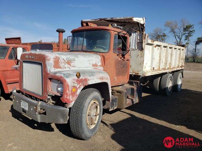 1976 Mack R685 Dump Truck (Video Added) - Adam Marshall Land & Auction, LLC