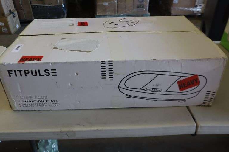 Breeze XL Litter Box Matthews Auctioneers