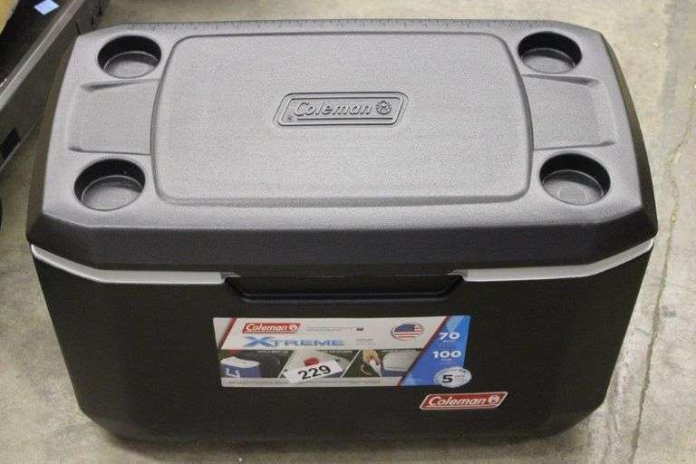 70qt Coleman Xtreme Cooler Matthews Auctioneers
