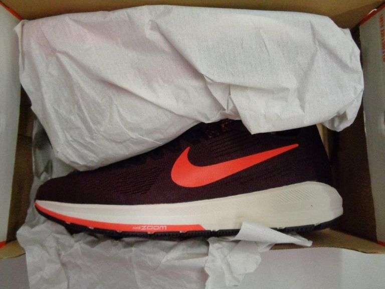 2 MENS RUNNING SHOE SIZE 8 Matthews Auctioneers