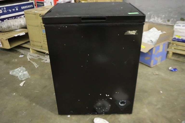 Arctic King .5 cu ft Chest Freezer Read Description Matthews Auctioneers