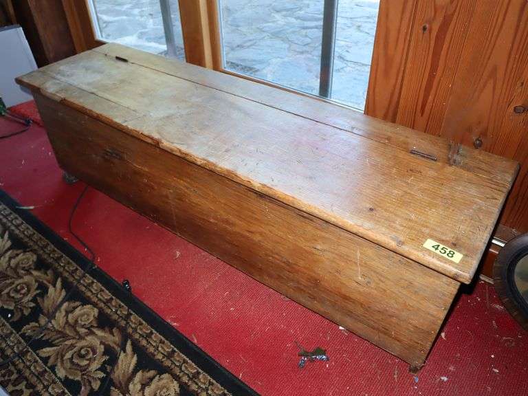 WOOD FEED BIN Matthews Auctioneers