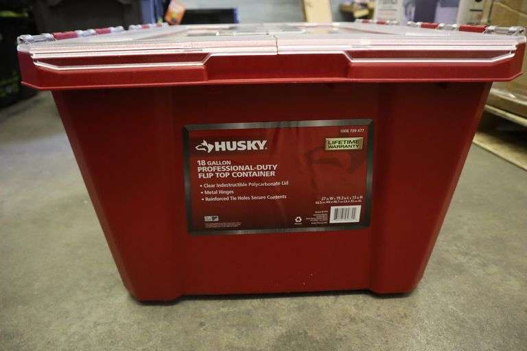 (2) Husky 18 gal professional duty storage container with flip top lid