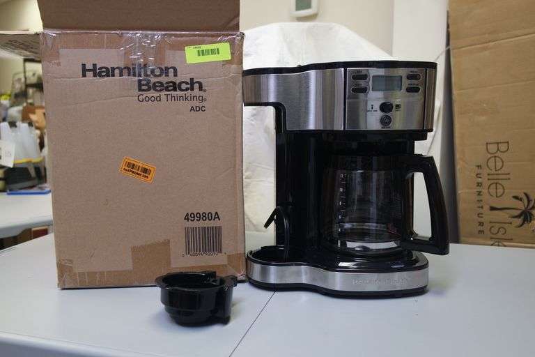 HAMILTON BEACH COFFEE MAKER Matthews Auctioneers