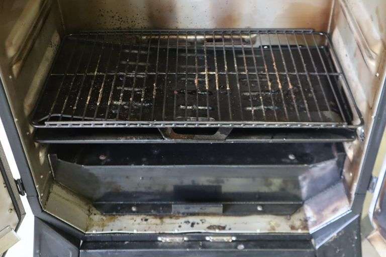 Pit Boss Platinum Brunswick Wood Pellet Vertical Smoker Matthews