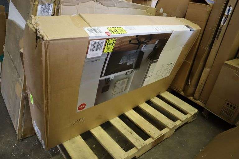 Project 62 Loring Manual Height Adjustable Height Standing Desk Matthews Auctioneers