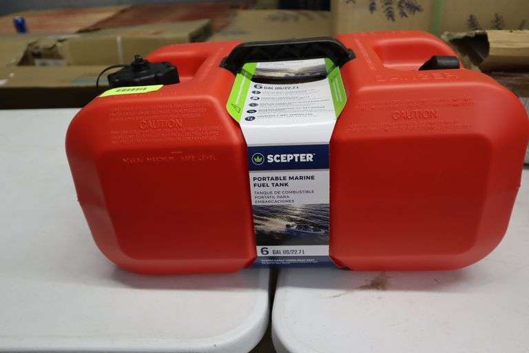 6 gal portable marine fuel tank Matthews Auctioneers