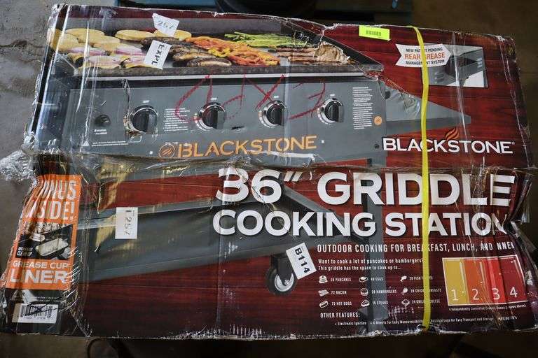 Blackstone 36" 4 burner griddle cooking station Matthews Auctioneers