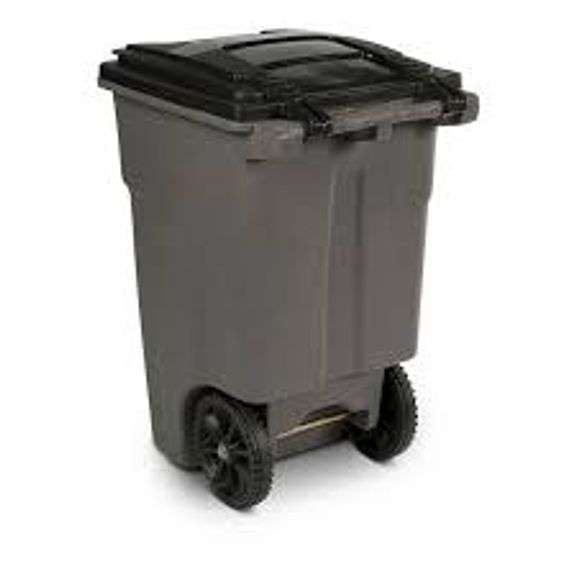 Toter 48 gal trash can with wheels and lid Matthews Auctioneers