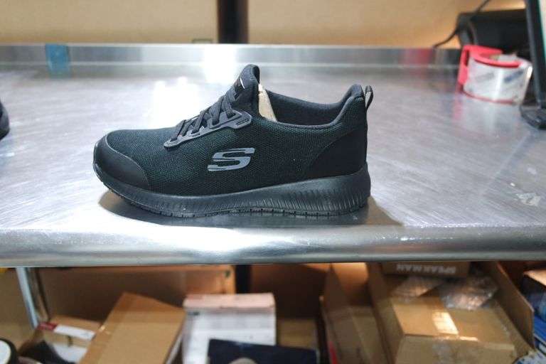 size 8 Skechers Women's Squad Sr Food Service Shoe Matthews Auctioneers