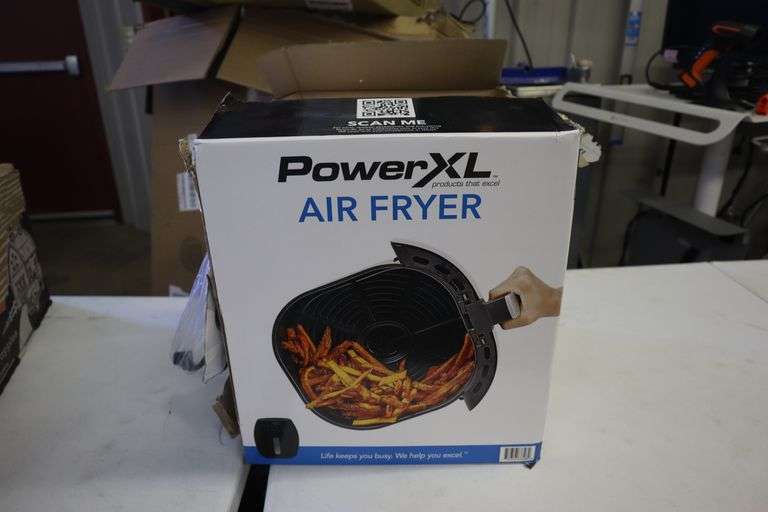 PowerXL 8 qt air fryer Matthews Auctioneers