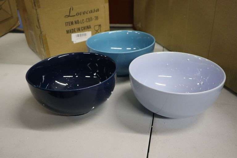 Set of 3 Bowls Matthews Auctioneers