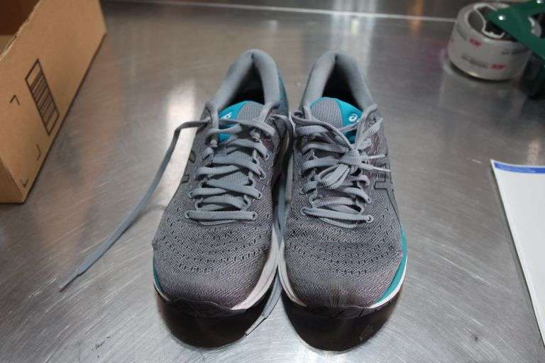 flytefoam running shoes