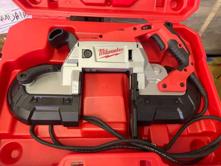 thumbnail image 2 of Milwaukee 11 Amp Deep Cut AC/DC Band Saw With Case-6238-21 - The Home Depot 2 of 13