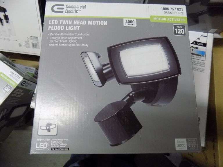 COMMERCIAL ELECTRIC 30Watt Bronze Outdoor Integrated LED Twin Head