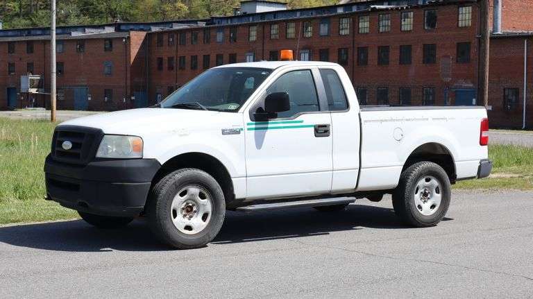 2008 Ford F150 Single Cab 4X4 Truck Miles 257,000 - Read Description ...