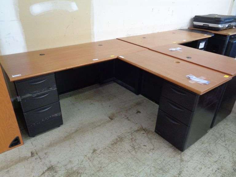 1 LSHAPED DESK RIGHT RETURN Matthews Auctioneers