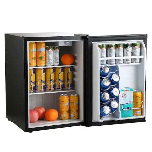 Magic Chef 2.6 cu ft compact refrigerator Matthews Auctioneers