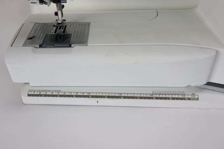 HUSQVARNA Viking Designer Diamond Embroidery Machine Matthews Auctioneers
