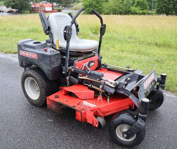 Gravely Zero Turn Mower 44in Deck 880 hr Matthews Auctioneers