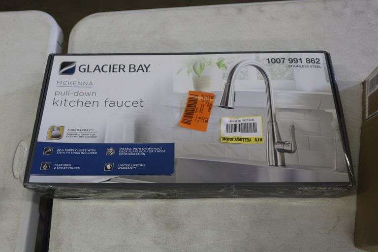 Glacier Bay pull down kitchen faucet Matthews Auctioneers