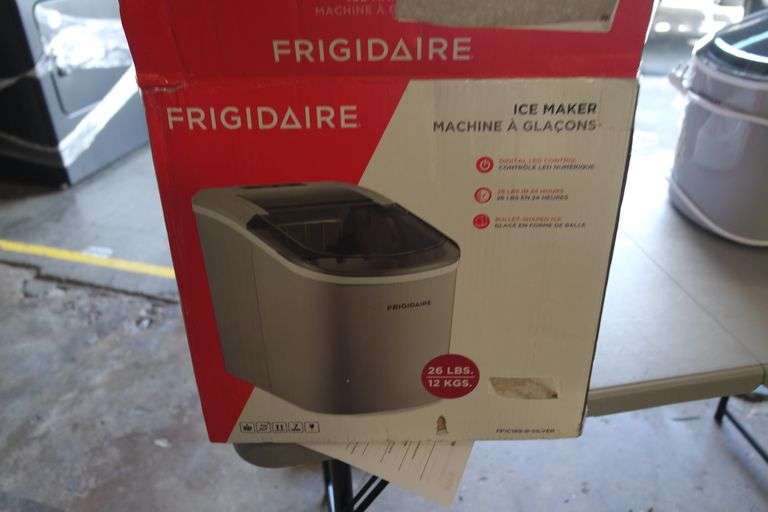 FRIGIDAIRE EFIC189Silver Compact Ice Maker, 26 lb per Day, Silver