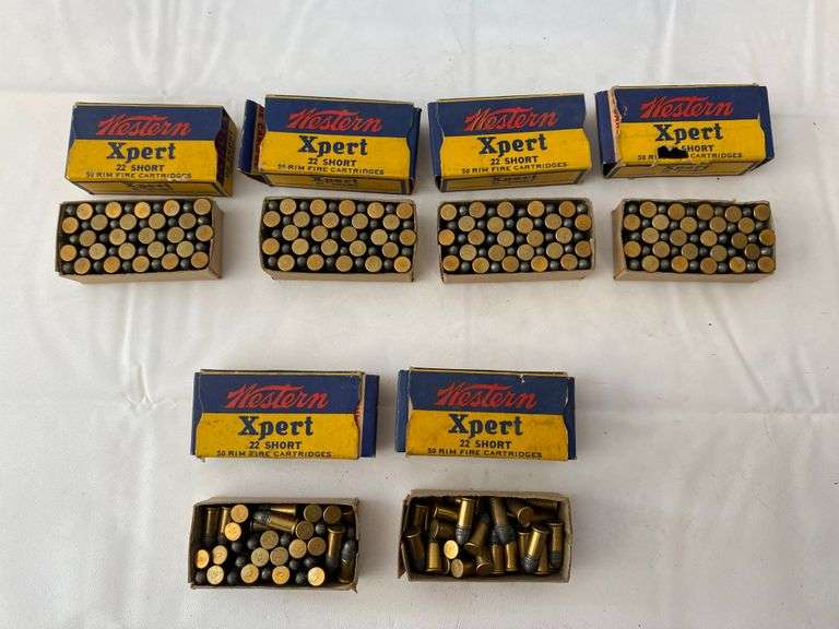 6 small boxes of Western Xpert 22 Short Bullets - 4 boxes full (50 ct) and 2 partial boxes(quanity unknown) Also unopend package of Crosman Hunting Pellets