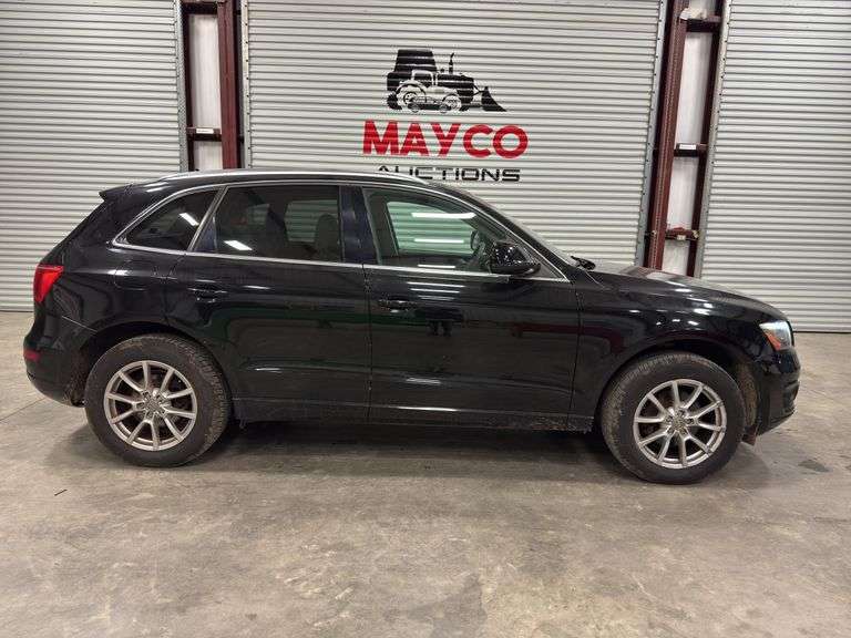 2010 AUDI Q5