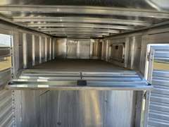 2016 Featherlite 8127-7020-STD