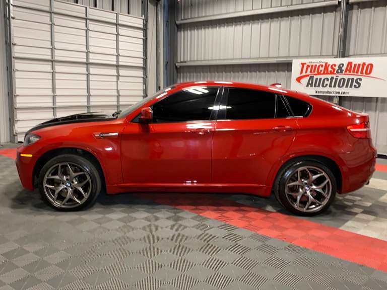 2011 BMW X6 M