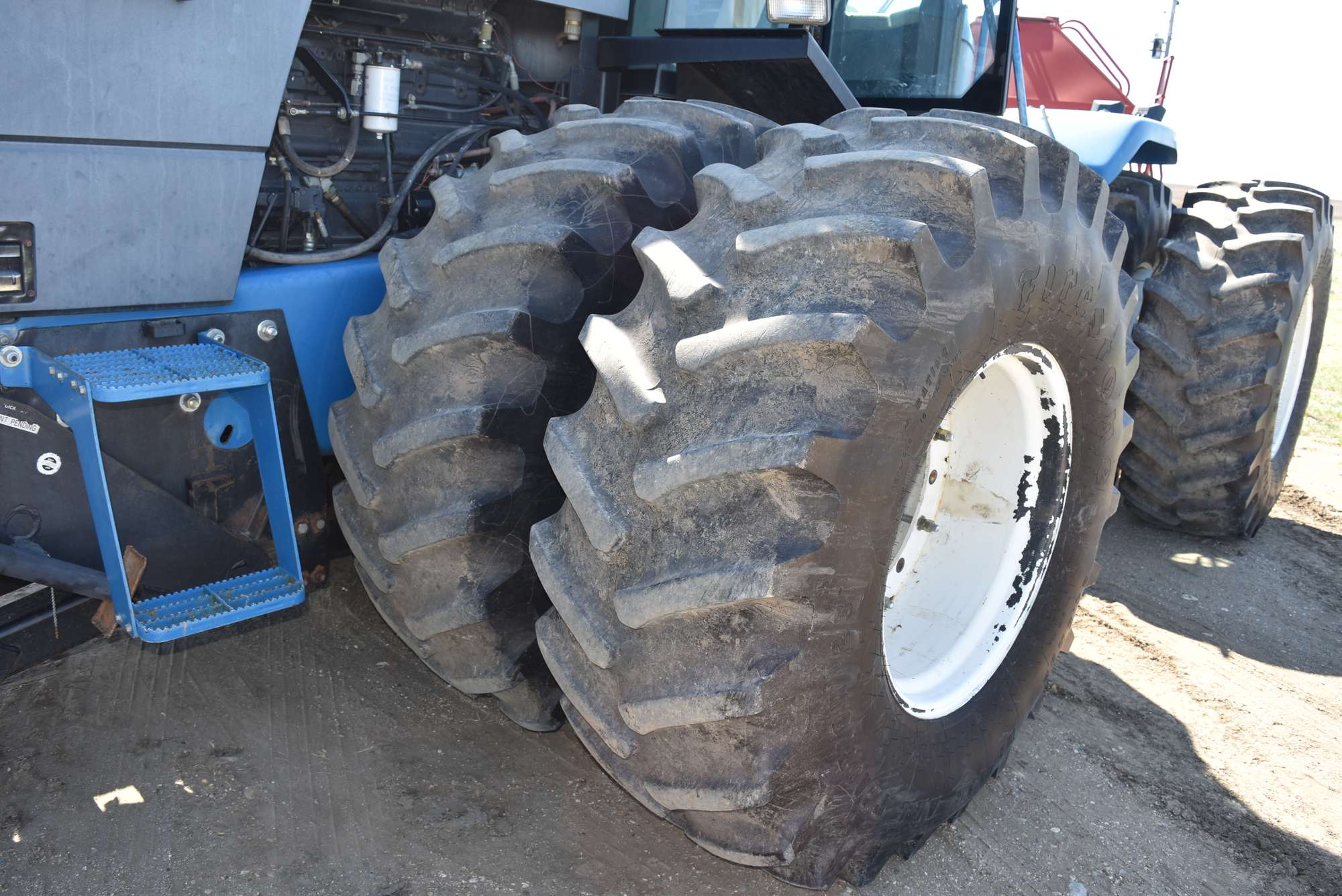 1994 Ford Versatile 9480 Tractor - Musser Bros Inc