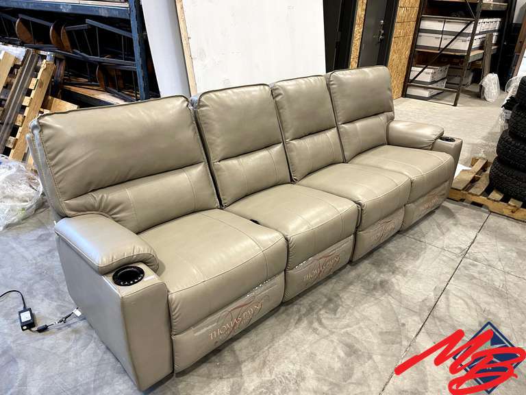 RV Warehouse Surplus • Ding, Dents & Misorders