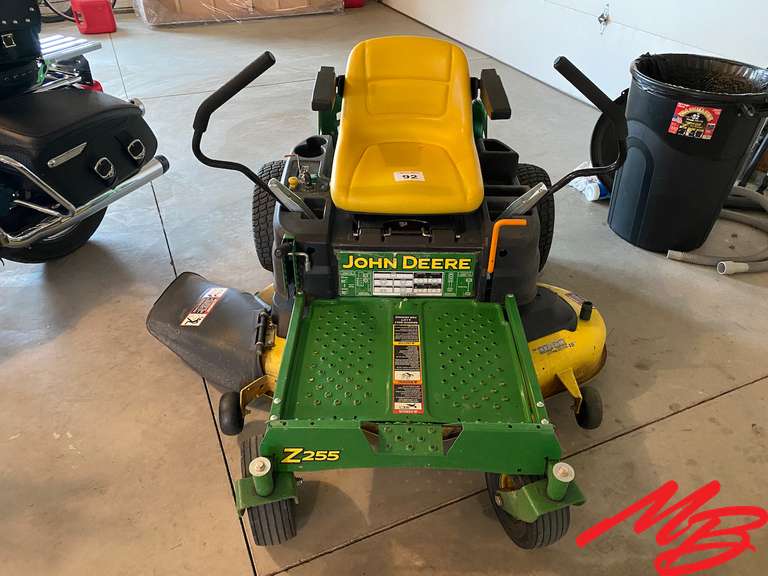 John Deere Z255 Zero Turn Riding Lawn Mower, 424 Hours Musser Bros. Inc.