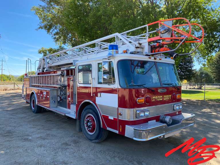 1985 Pierce Arrow Ladder Truck, 12,444 Miles, 600 Hours