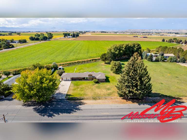 994 Road 9 Powell, WY 82435-$410,000