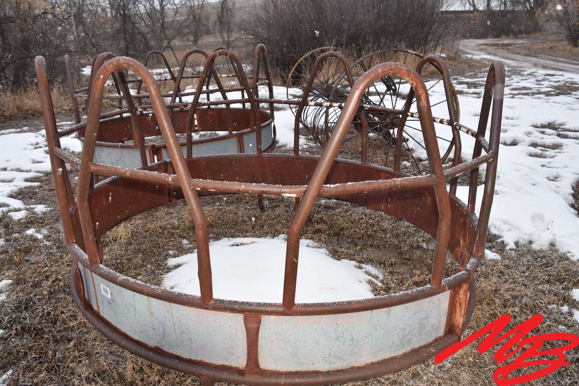 (2) Bale Feeders 7’ Round