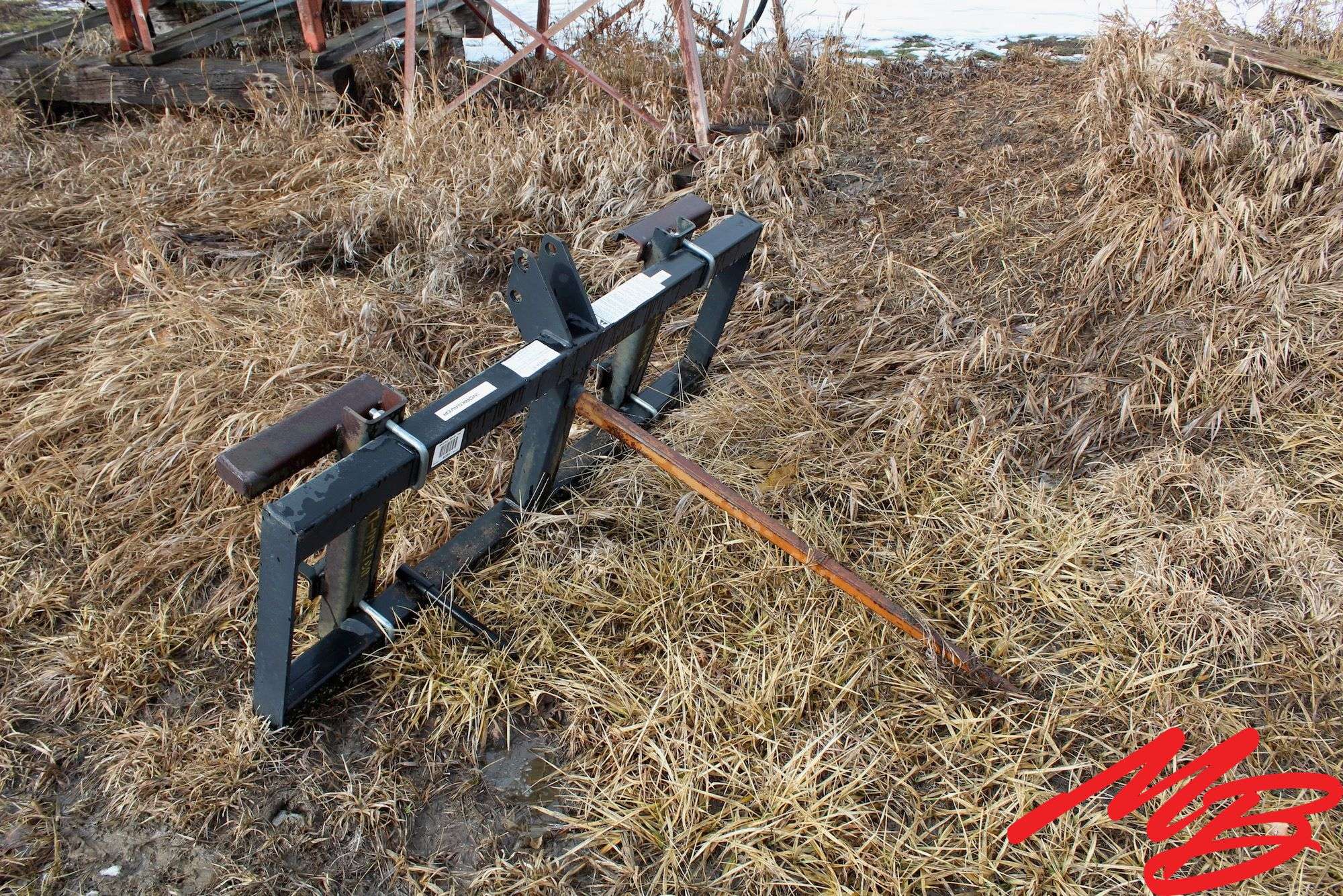 Worksaver Bale Spear, quick attach, 44”