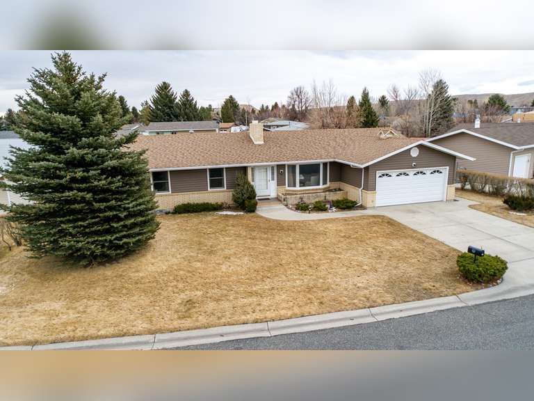 914 Alpine Ave. Cody, WY 82414UNDER CONTRACT Musser Bros Inc