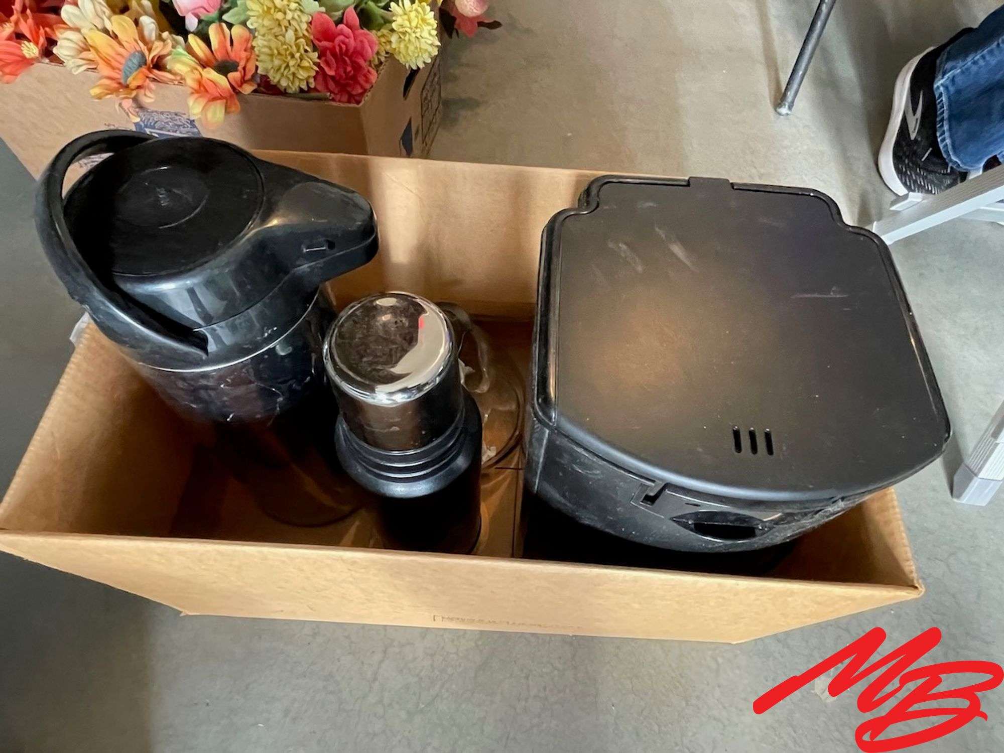 Coffee Maker, Thermos & Carafe