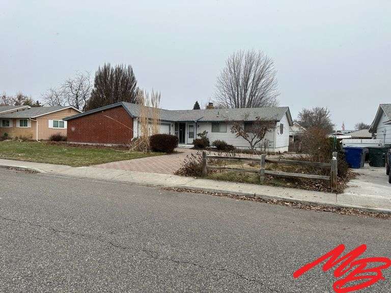 533 Saint St. Richland WA 99354