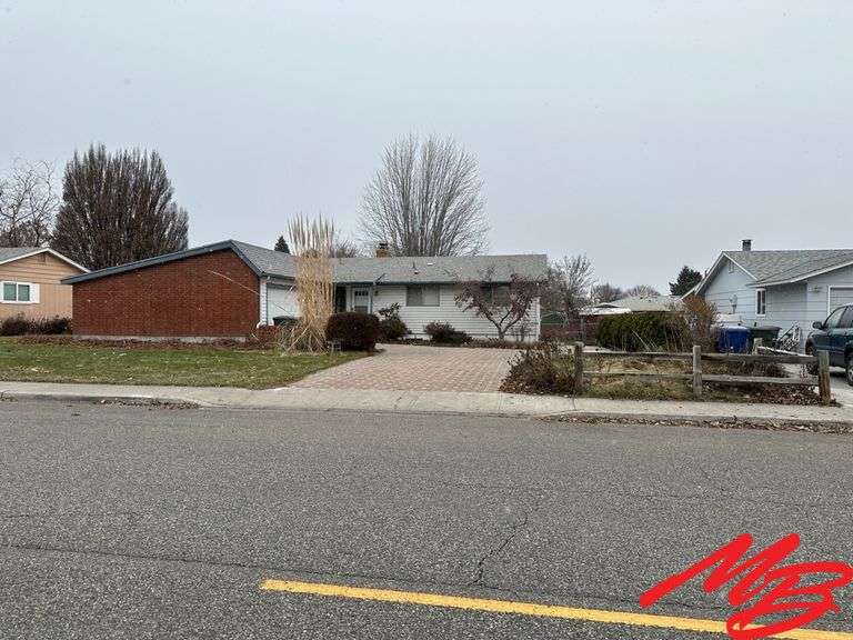 533 Saint St. Richland WA 99354