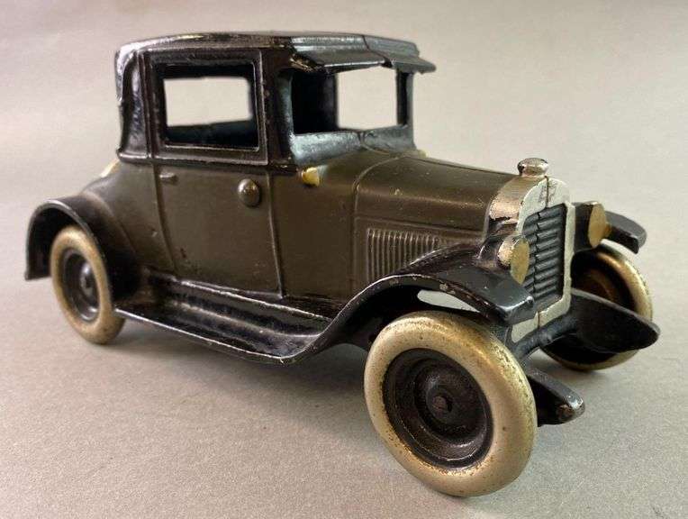 Arcade Antique Cast Iron Chevrolet Coupe Matthew Bullock Auctioneers