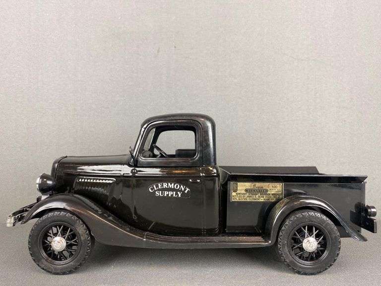Jim Beam Pickup Truck Decanter Matthew Bullock Auctioneers
