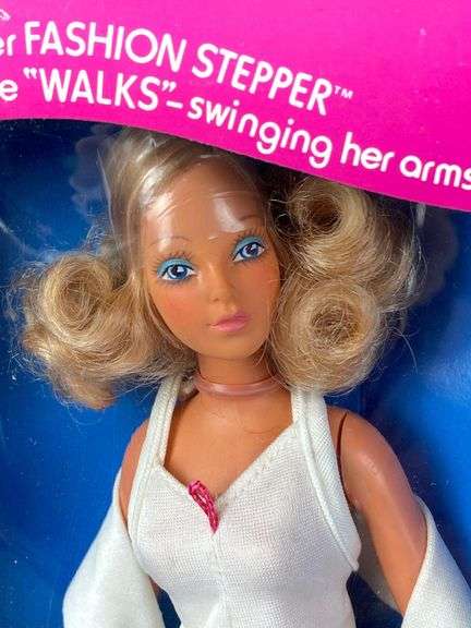 Ideal Tuesday Taylor Super Model Fashion Doll - Matthew Bullock Auctioneers