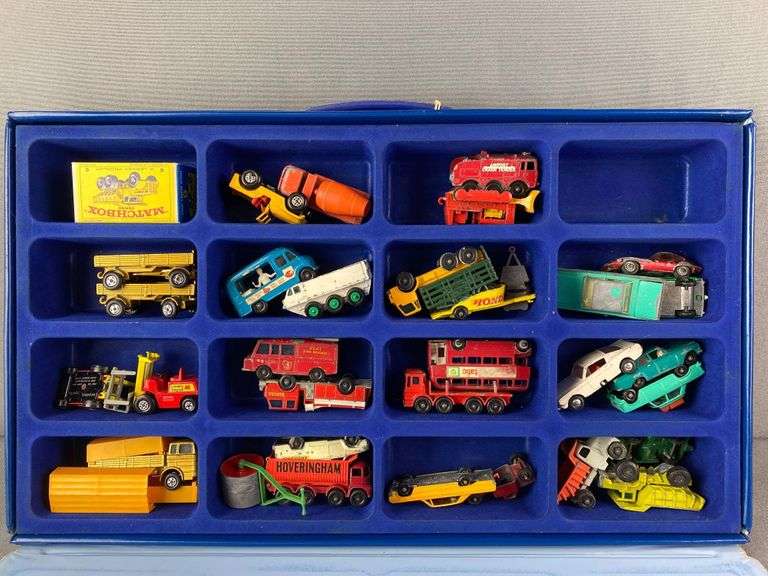 Matchbox Models of Yesteryear Display Case with Vehicles - Matthew ...
