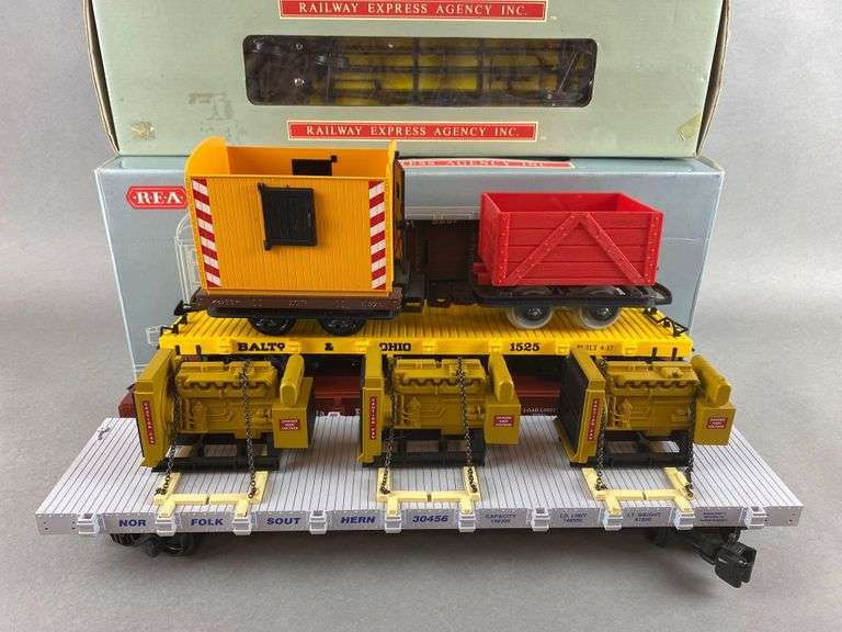 Group of 9 G Gauge Railroad Freight Cars and Accessories Matthew