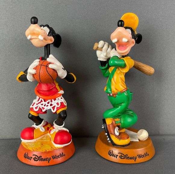 Group of 2 Walt Disney World Goofy Sports Bobbleheads Matthew Bullock