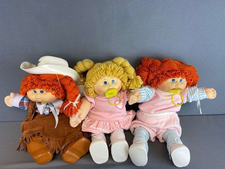 8 Piece Group Of 1980s Cabbage Patch And Koosa Dolls Matthew Bullock 